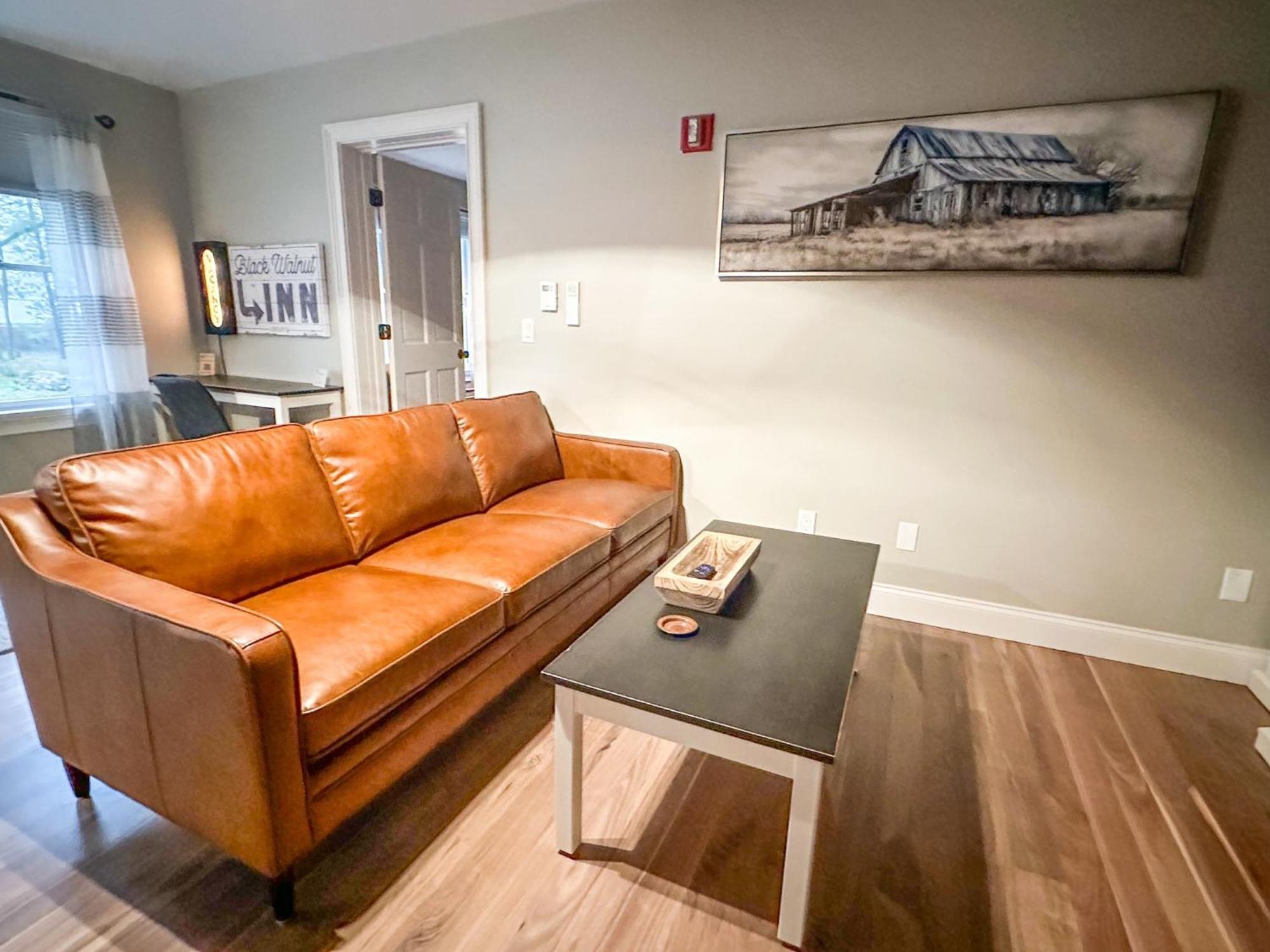 The Black Walnut Inn Amherst Bagian luar foto