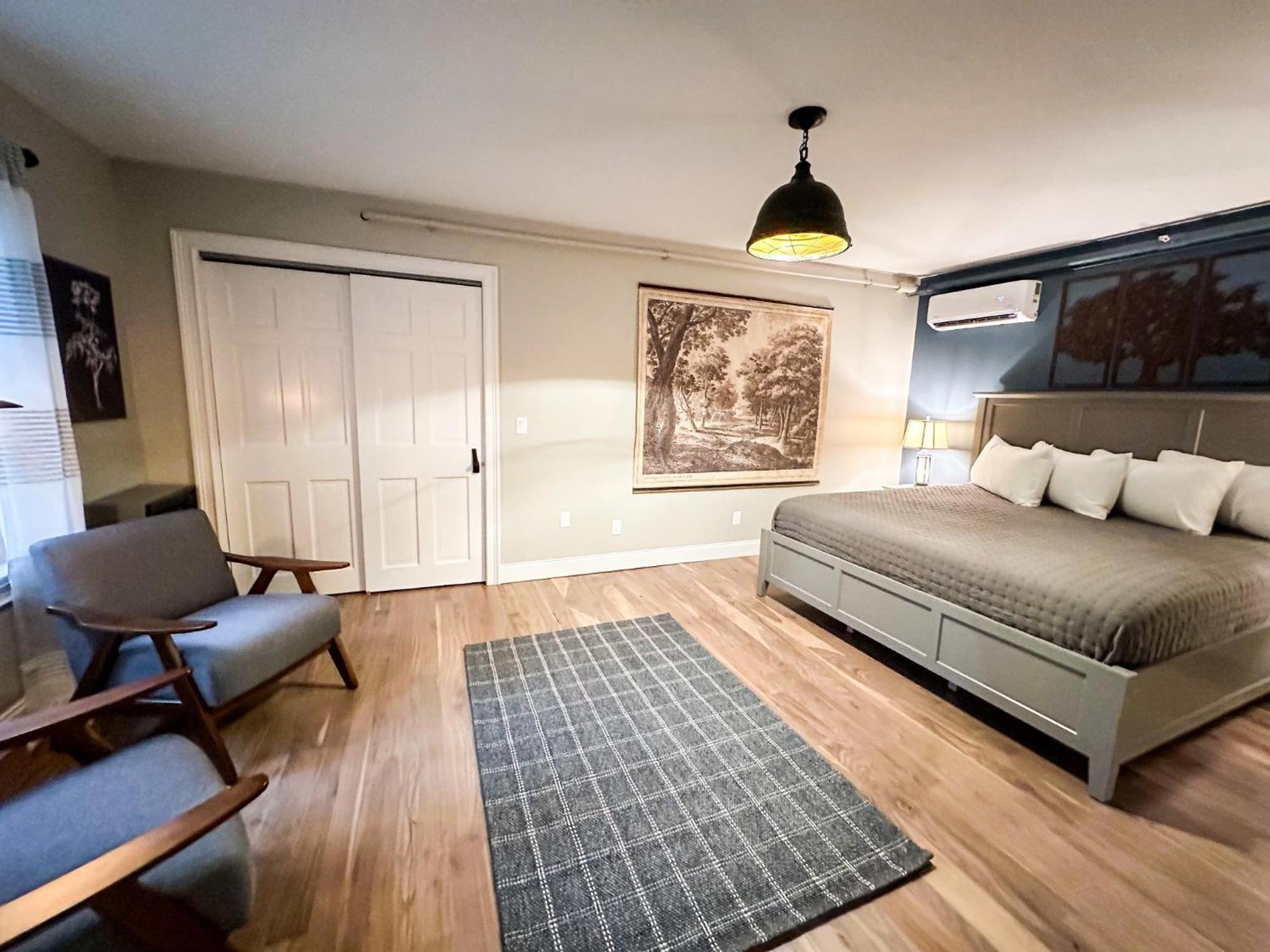 The Black Walnut Inn Amherst Bagian luar foto