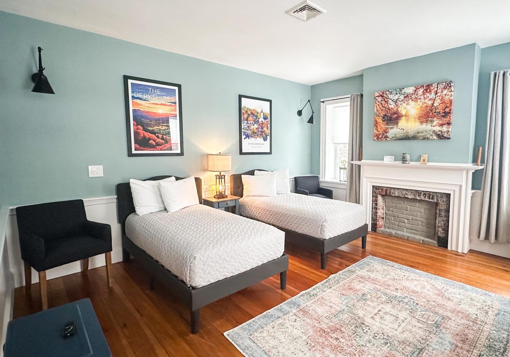 The Black Walnut Inn Amherst Bagian luar foto
