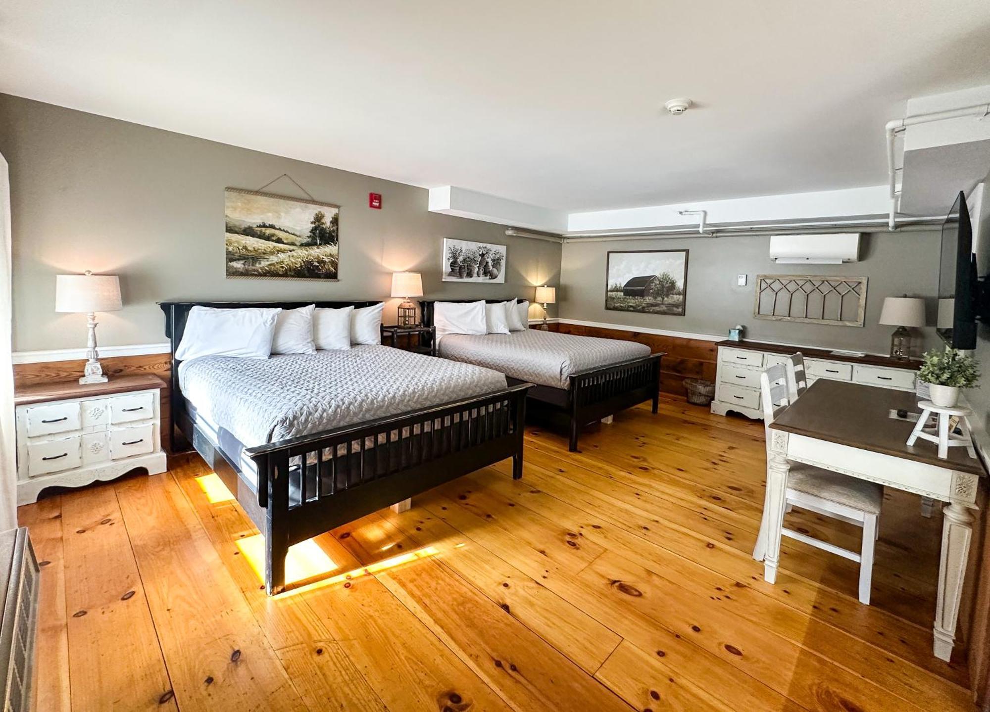 The Black Walnut Inn Amherst Bagian luar foto